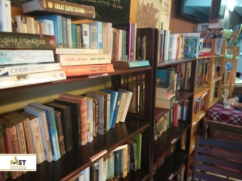 کتابفروشی در سفر